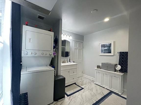 5th image of 4651 Smick St