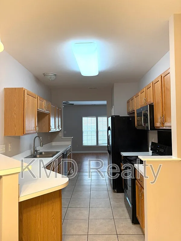 2 bed, 2.5 bath, $1,595 — Photo 2