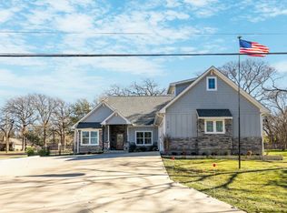 112 Buena Vista St, Mabank, TX 75156