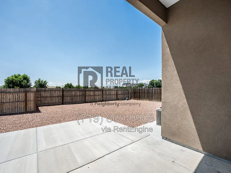 3002 W 22nd St — Photo 25
