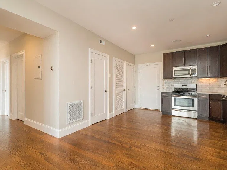 339 D St — Photo 19