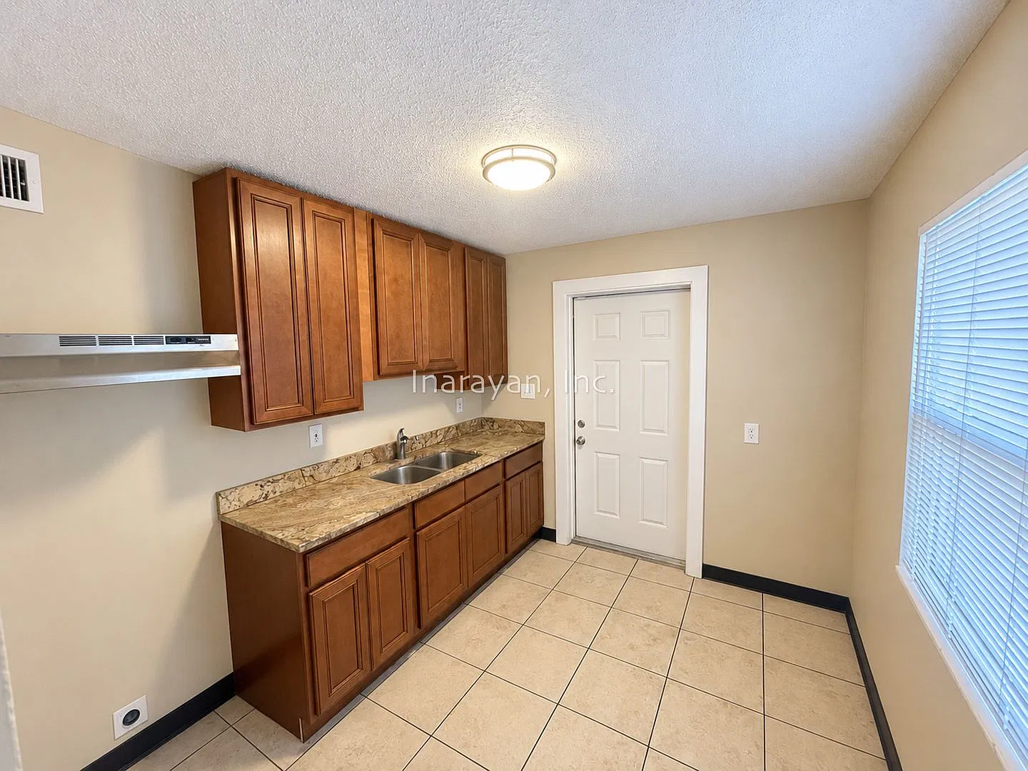 2206 W Central A & B — Photo 2