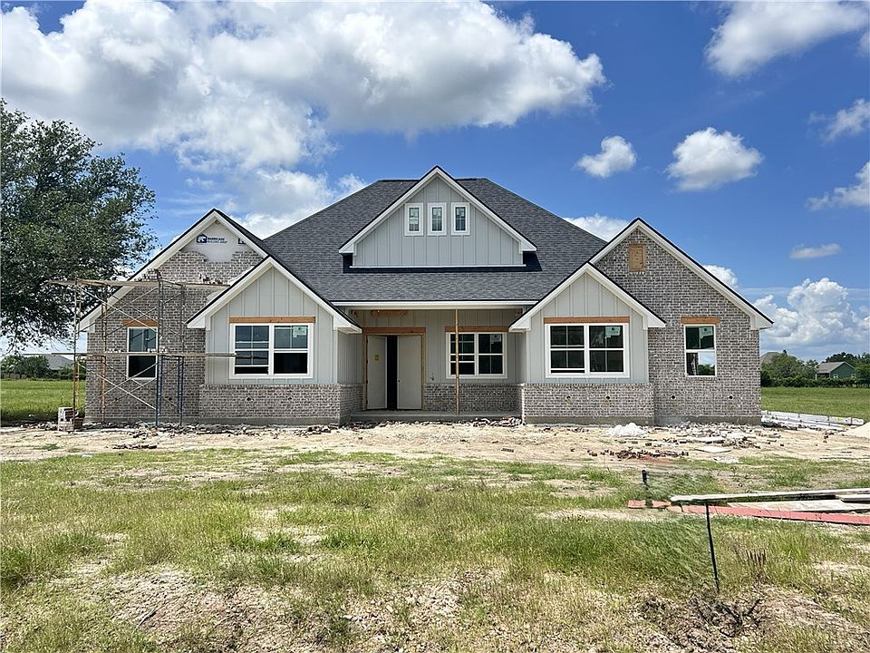 1st image of 6923 Ellehue Ln