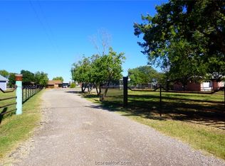 2309 Nuches Ln, Bryan, TX 77803