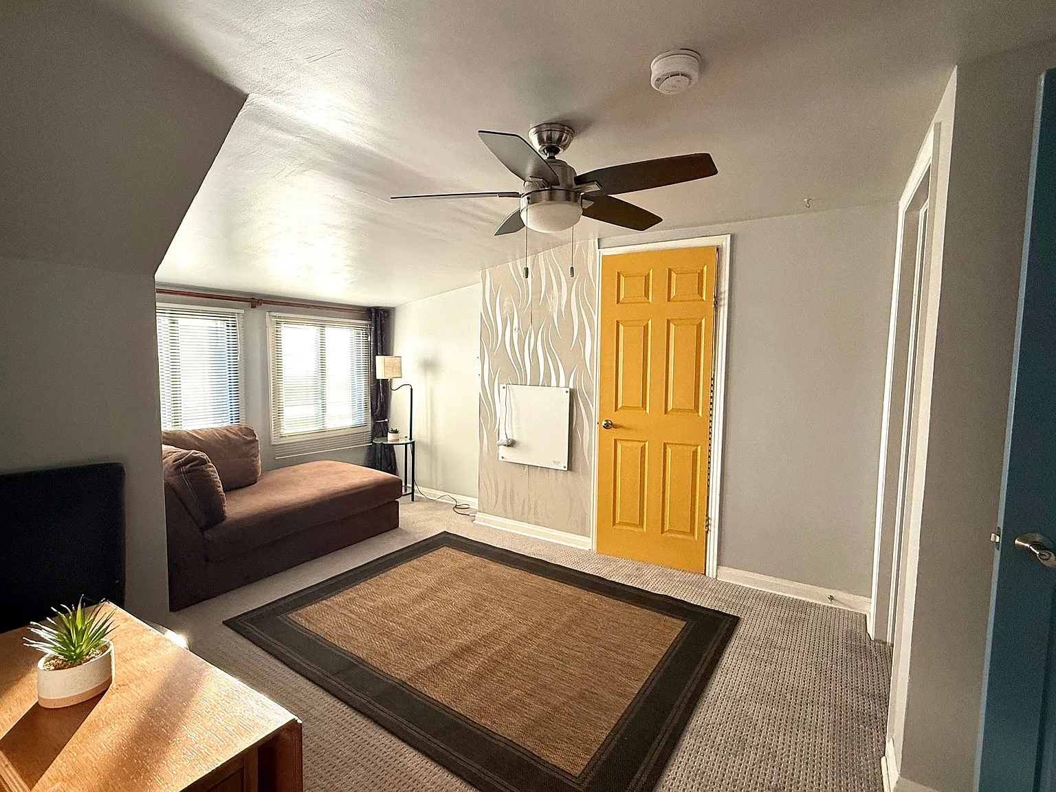 1 bed, 594 sqft, $1,200 — Photo 1