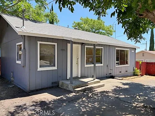 3660 Park St Photo 1