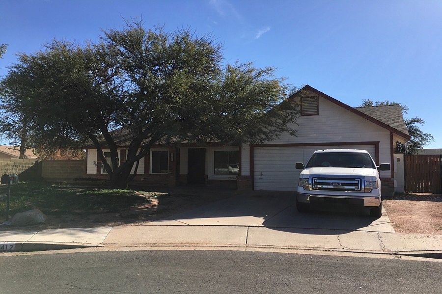 1st image of 2417 E Crescent Cir