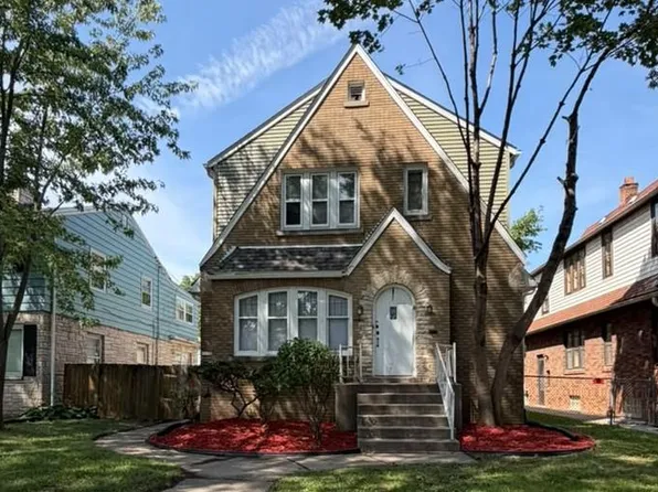 3215 N 53rd St #3215A, Milwaukee, WI 53216