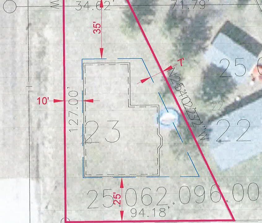 1st image of 601 Evergreen St