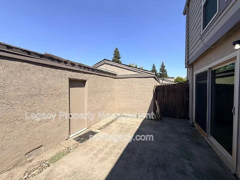 339 Bridge Pl — Photo 29