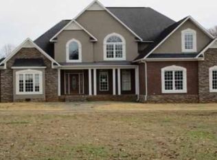 151 Timberwind Dr, New Market, AL 35761
