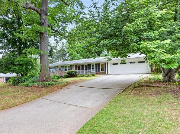 5623 Crestwood Dr, Stone Mountain, GA 30087
