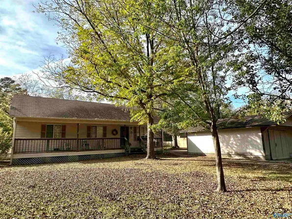 734 Chadwick Dr, Gadsden, AL 35901