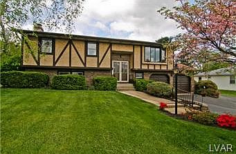 1st image of 1305 Barry Dr