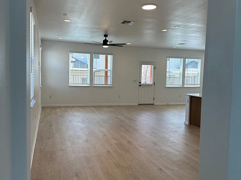 1021 Legend Milton Ln — Photo 6