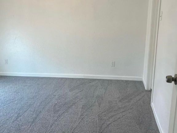 4th image of 229 Creek Cove Dr