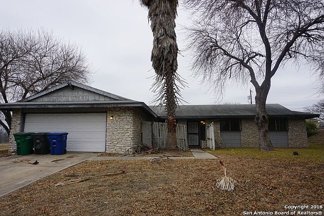1st image of 275 Harrow Dr