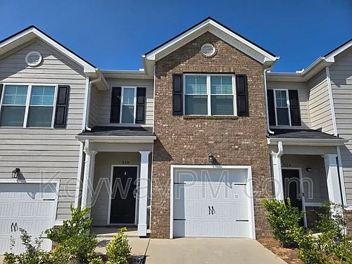 930 Quaint Parish Cir Photo 1