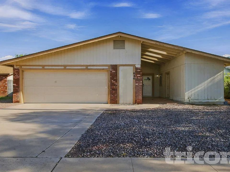 646 W Enid Ave