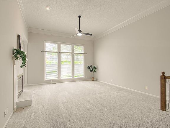 5th image of 7921 W 138th St