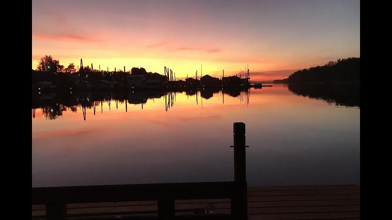 NE Marine Dr, Portland — Photo 3