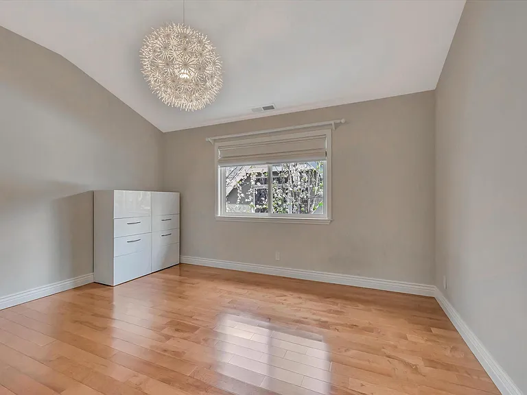 811 College Ave — Photo 38