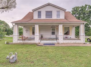 624 W Olive St, Rogers, AR 72756