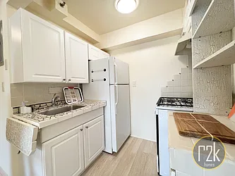 Rented by Realty 2000 Corp