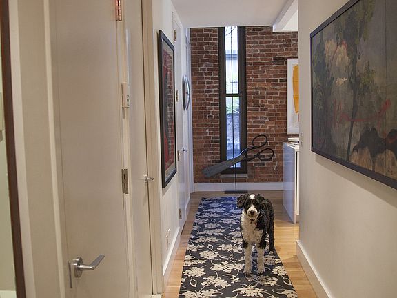 4th image of 406-408 W 45th St #4C
