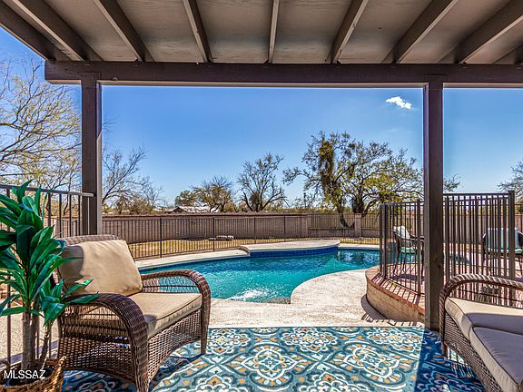 3rd image of 10660 E Deerfield Pl