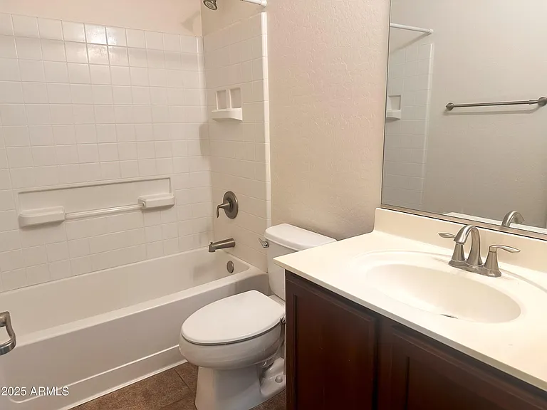 4230 E Linda Ln — Photo 16