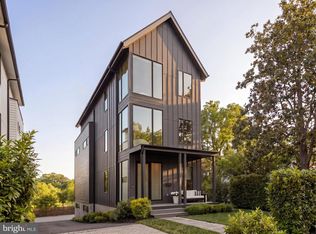 1522 Foxhall Rd NW, Washington, DC 20007