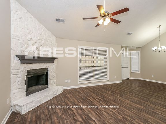 5th image of 2410 Waterford Park Dr