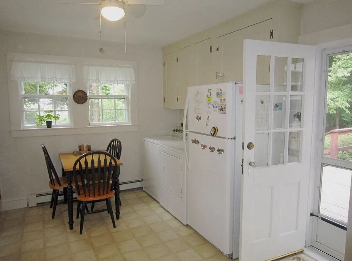33 Brier Ln — Photo 2