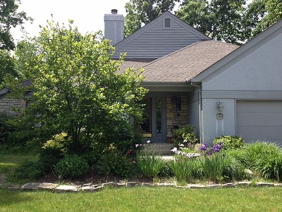 2nd image of 399 Inglewood Dr