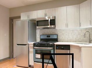 156 W 10th St APT 2, New York, NY 10014
