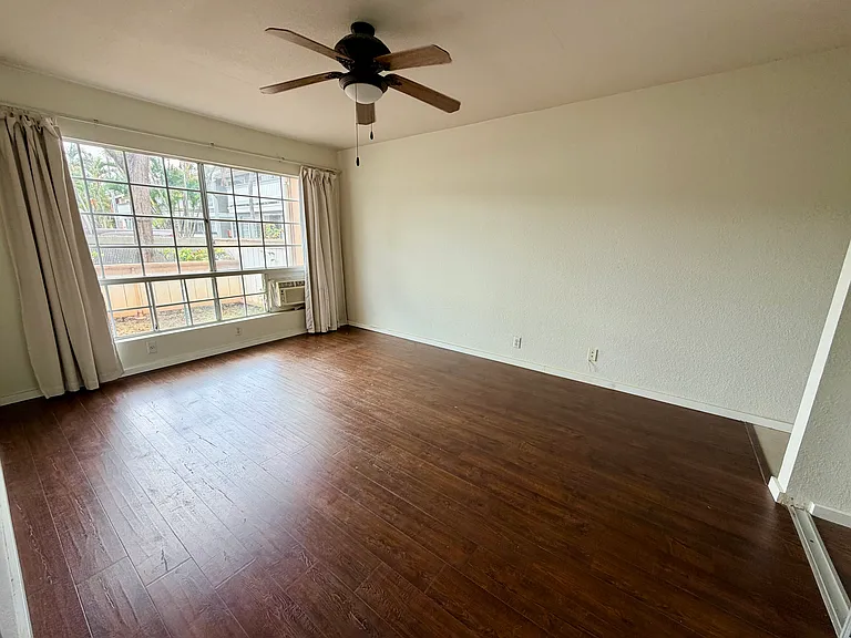 572 Mananai Pl #20-D — Photo 11