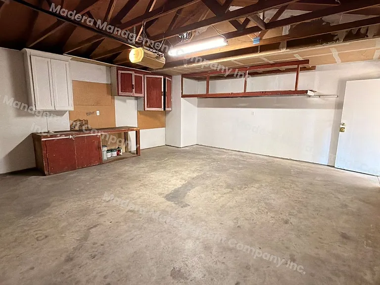 1312 Sanarita Way — Photo 33