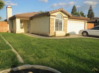 5518 Summer Villa Dr, Bakersfield, CA 93313