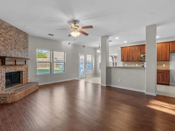 4917 Hidden Pond Dr, Frisco, TX 75036