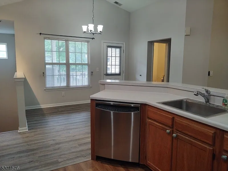 5912 Tudor Dr, Pequannock, NJ 07444 — Photo 2