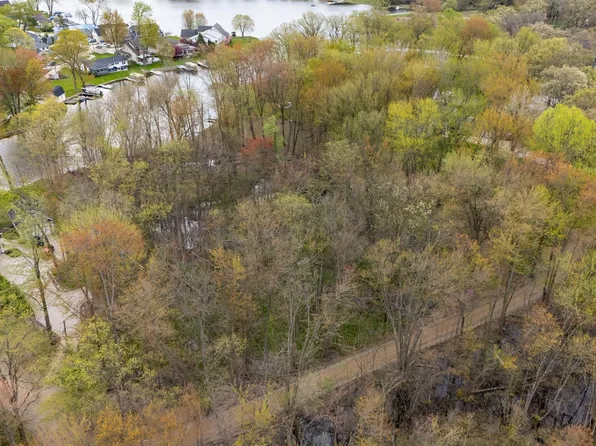 LOT 1 Dunlavy Ln, Whitmore Lake, MI 48189