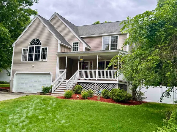 20 Lamprey Village Drive, Epping, NH 03042