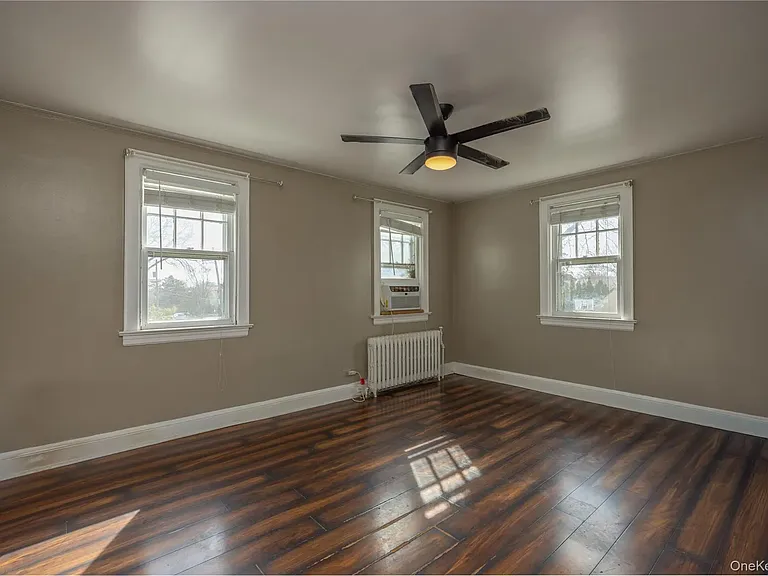 Master bedroom Large enough for a king bed. Imagine your self sleeping HERE.
