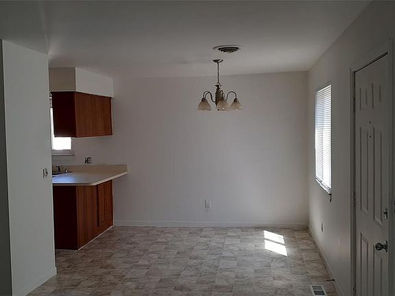 5th image of 22425 Laukel St