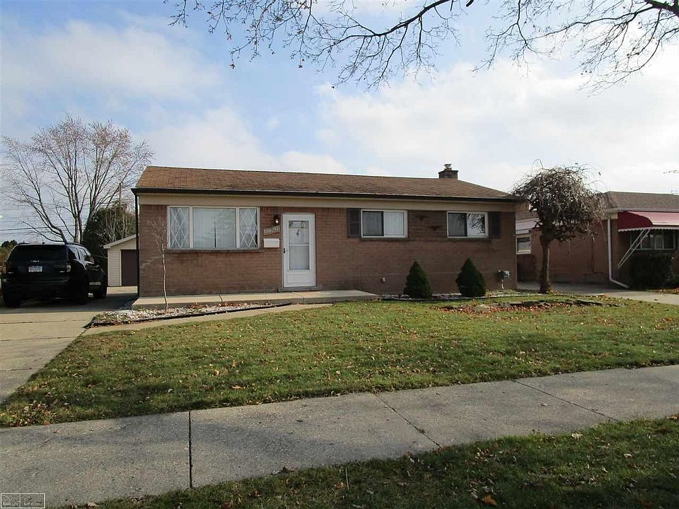 1st image of 30620 Roan Dr