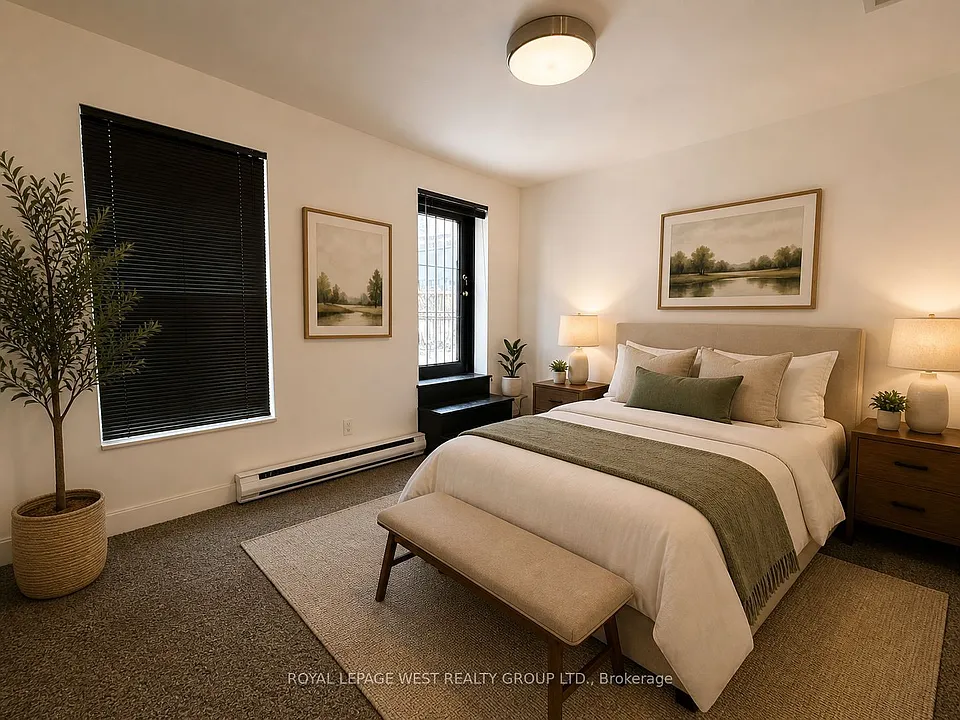 261 Queen St W #3