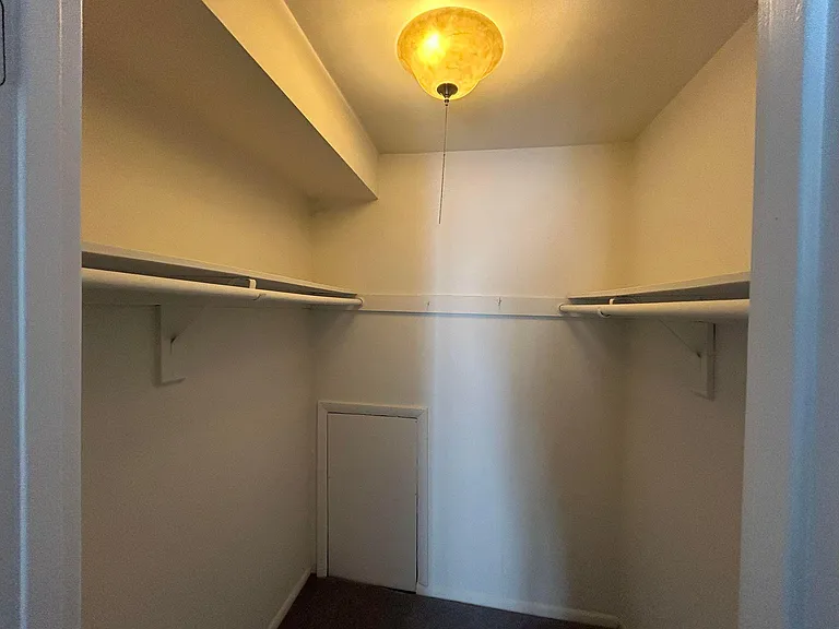 3304 Woodburn Village Dr #22 — Photo 17