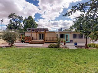 1019 Simmons Ln, Espanola, NM 87532