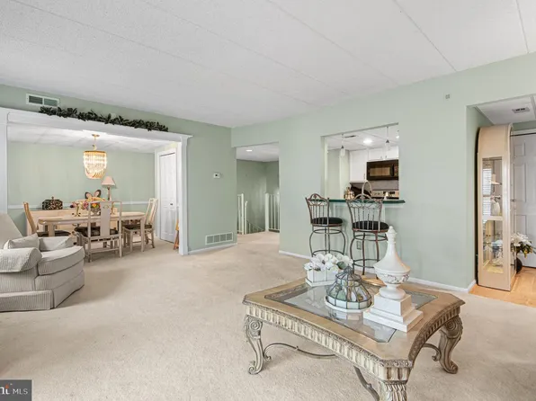 10100 Centennial Sta, Warminster, PA 18974